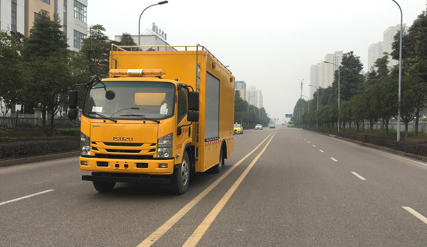 NDT5090XXHQLA6救險車-1.jpg